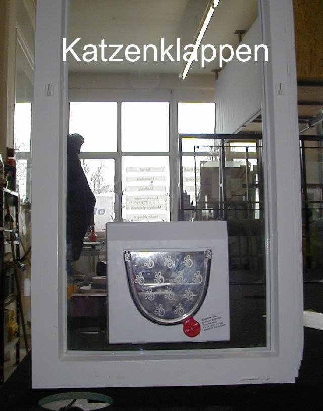 Katzenklappen in Glas